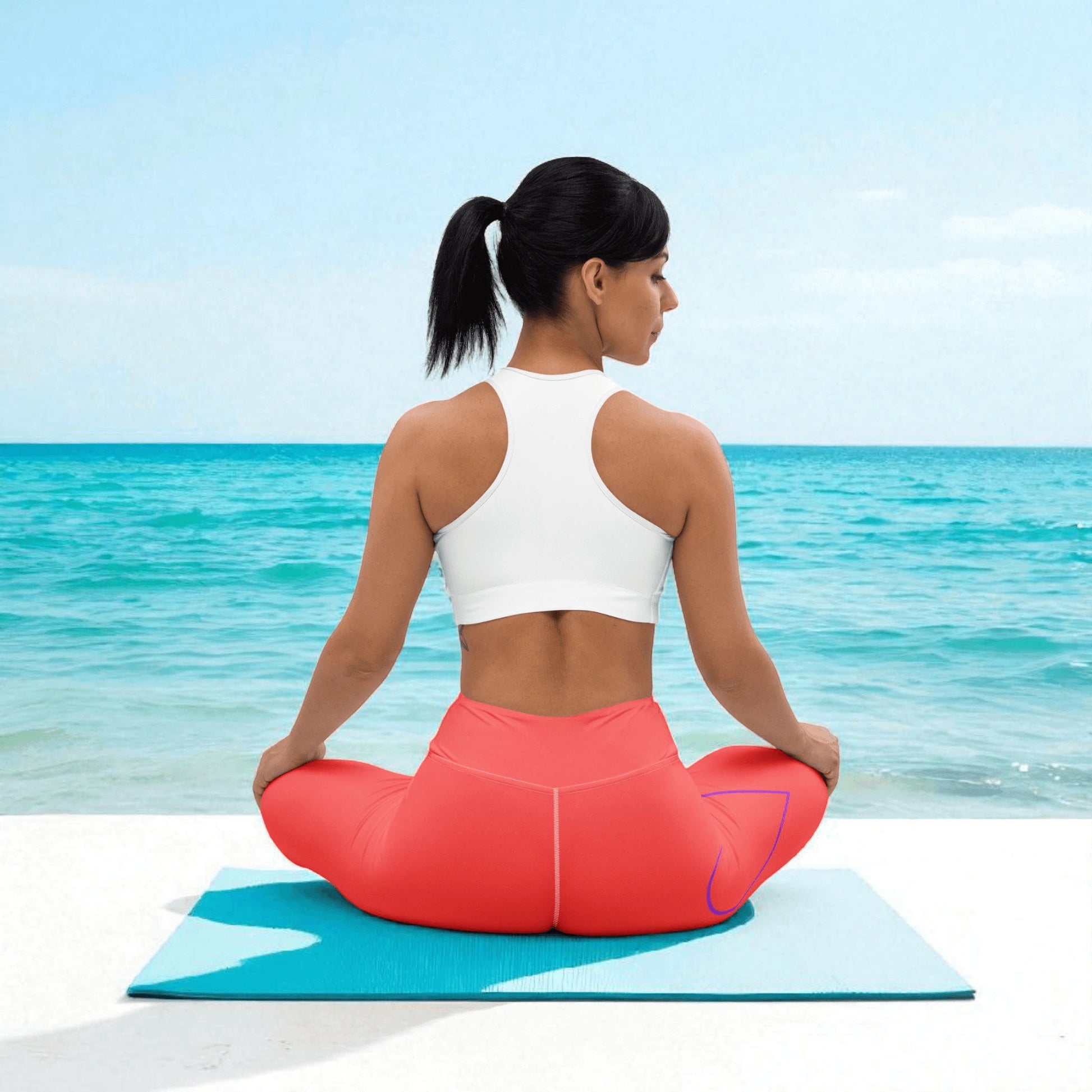 „Goldsein Yoga-Leggings in Koralle mit Drop-Design –unterstützt dich bei jedem Workout."2