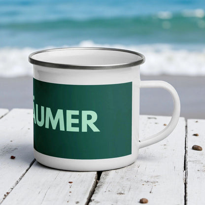 „Goldsein Emaille-Tasse ‚Tagträumer‘ Grün, Traumwelt-Stil.“2