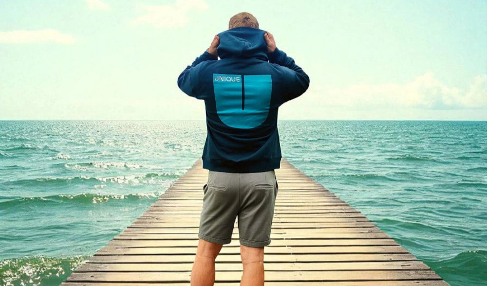 „Goldsein Oversize Herren-Hoodie ‚Unique‘ Grün/Türkis, angenehm, einzigartig, Wohlfühl-Tragegefühl.“