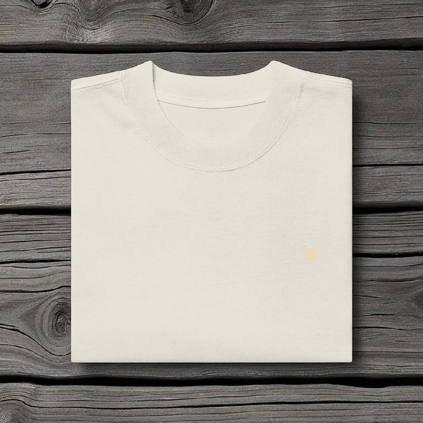 „Goldsein Oversize T-Shirt ‚Peace‘ Sandgrau, washed-out Look, bequemer Stil.“ detail