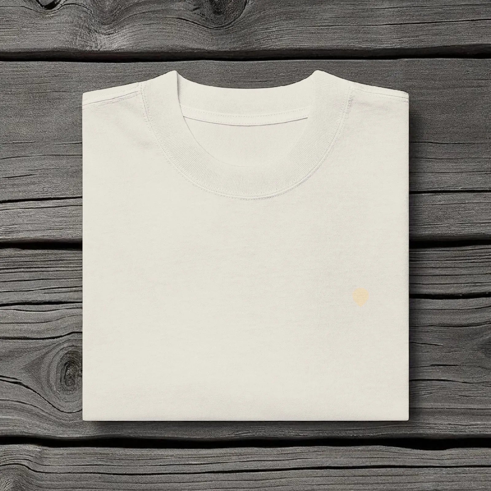 „Goldsein Oversize T-Shirt ‚Peace‘ Sandgrau, washed-out Look, bequemer Stil.“ detail