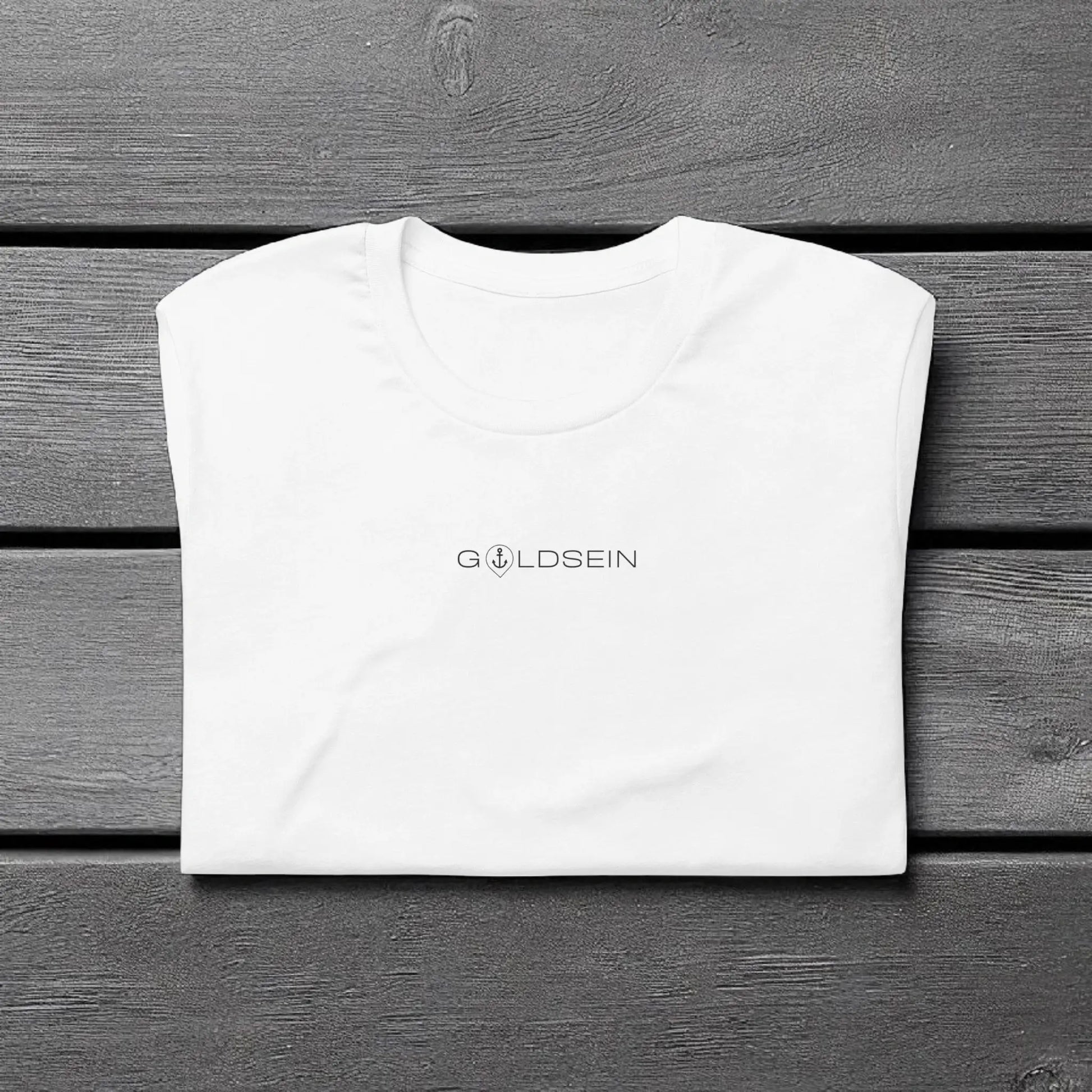 „Goldsein T-Shirt Weiß mit Anker-Logo vorne, selbstbewusst-lockerer Stil.“detail2
