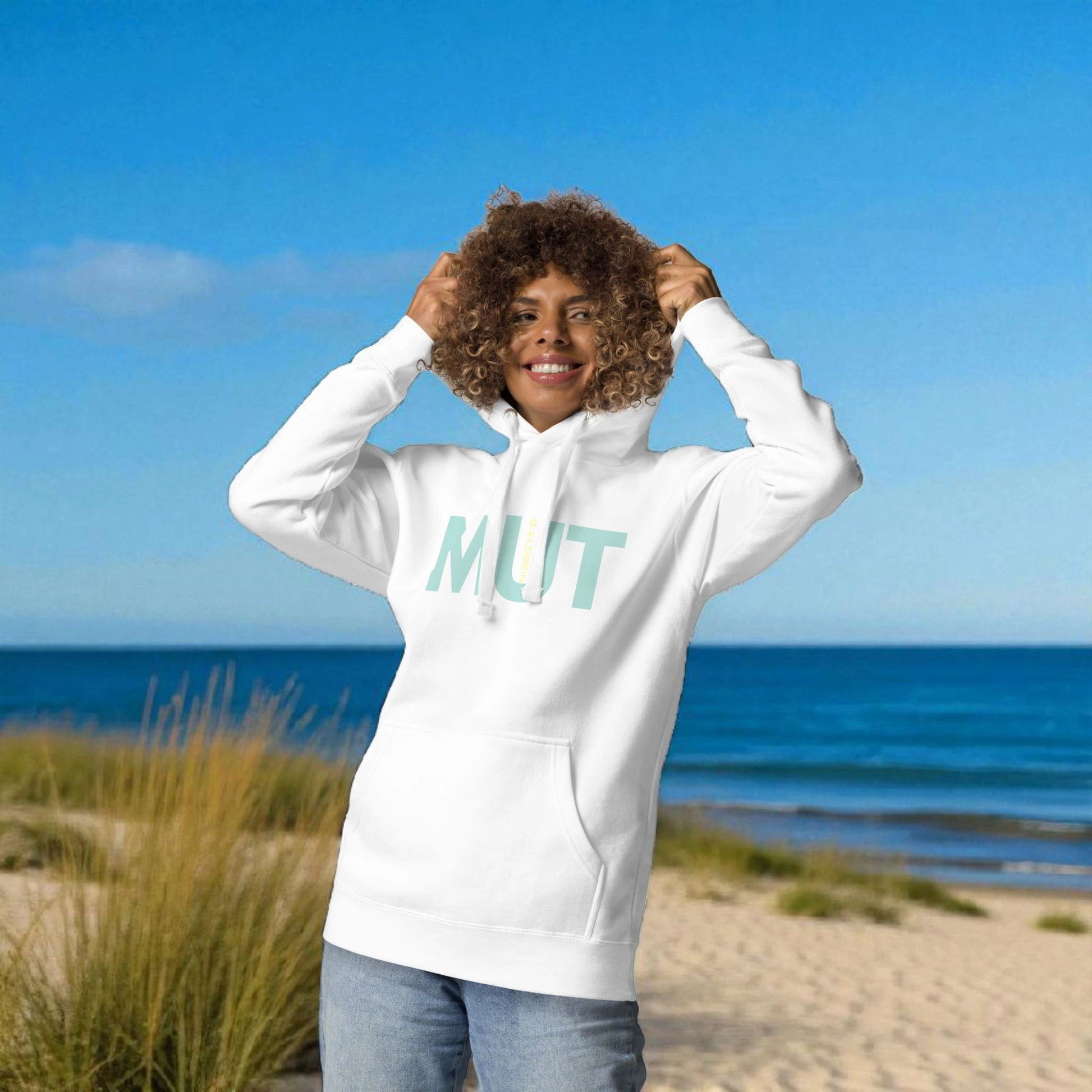 Goldsein Damen-Hoodie "Mut" (Weiß/Türkis/Gelb). Hochwertig, sanft, angenehm und wohltuend entspannend.