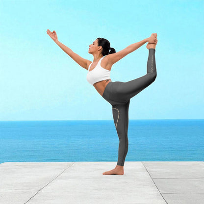 „Goldsein Yoga Leggings Drop Grey – formstabile Leggings mit super Tragegefühl in elegantem Grau.“ Left side 1